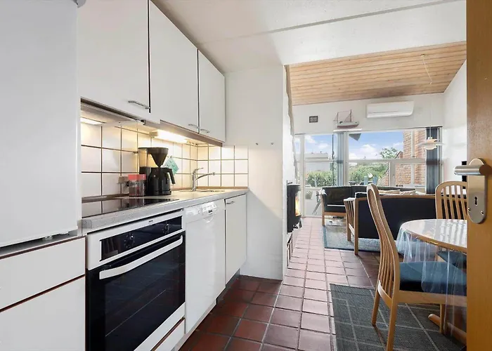 Bv344-blavand-fyrvej-26-lej-28 * Блаванн