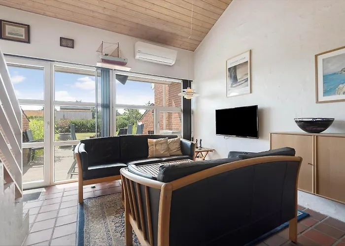 Bv344-blavand-fyrvej-26-lej-28 * Блаванн